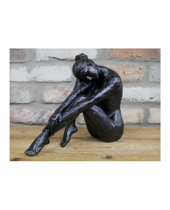 Dekoracija "Sitting Lady" Dekoracija "Sitting Lady"
