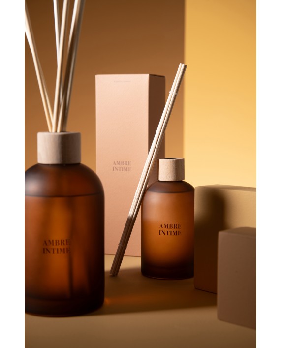 Aliejinis namų kvapas su lazdelėmis "Accords Essentiels Ambre Intime" 250ml